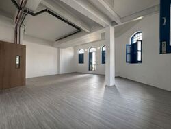Trio (D8), Retail #591885281